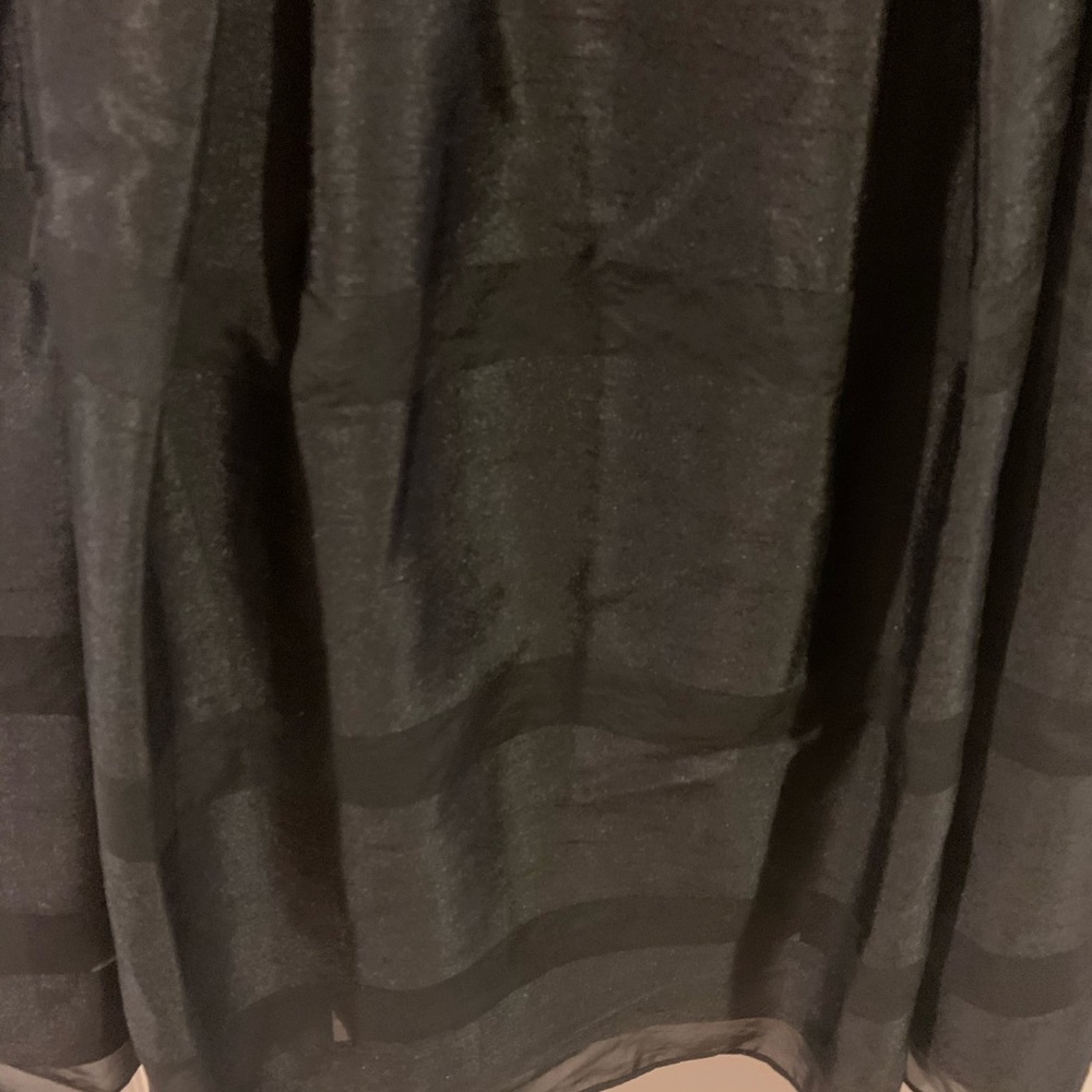 The Limited Dress - Picture 2 of 5